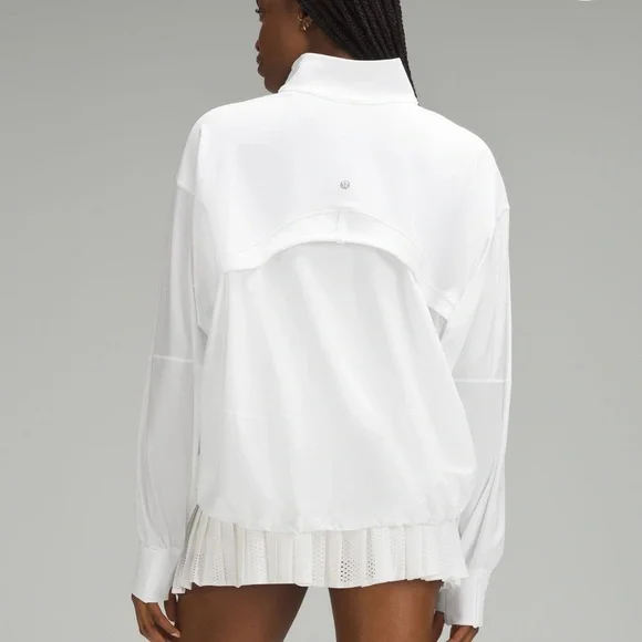 Define relaxed jacket - Picture 2 of 5